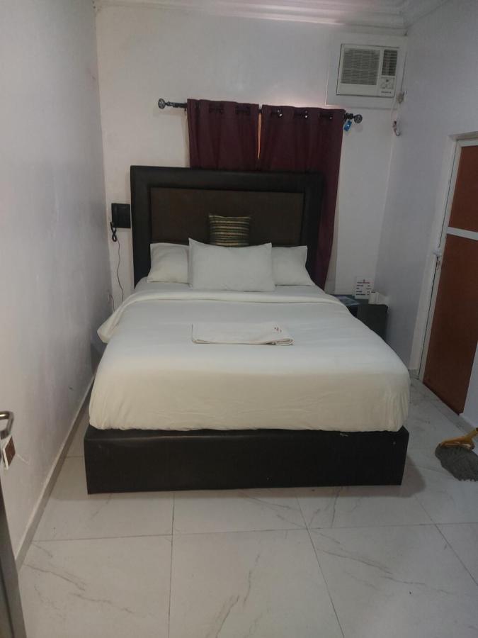 Rush Hotel & Apartments Lagos Zewnętrze zdjęcie